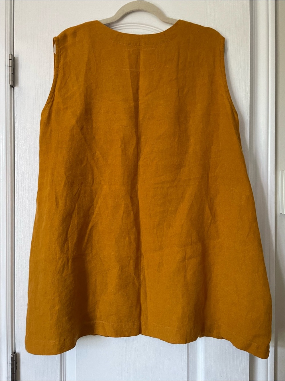 notPERFECTLINEN V-Neck Sleeveless Tunic Top - Saffron yellow - Picture 3 of 4